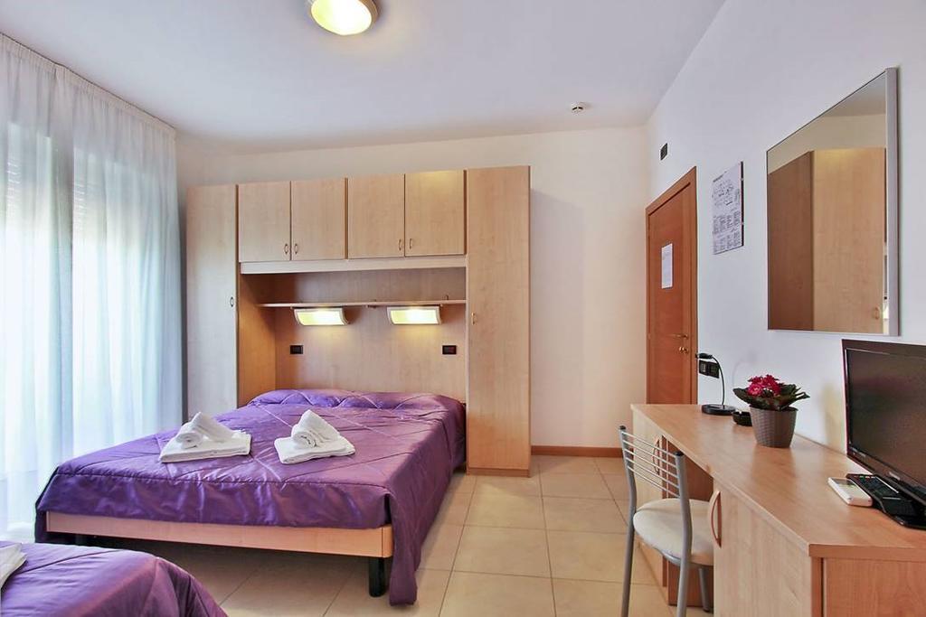 Hotel Carla Lignano Sabbiadoro Zewnętrze zdjęcie